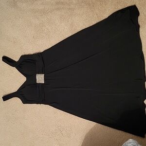 SM black dress